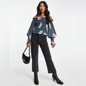NWT AllSaints Lara Cordelia Off Shoulder Top Size 0 Smoke Grey Floral Blouse